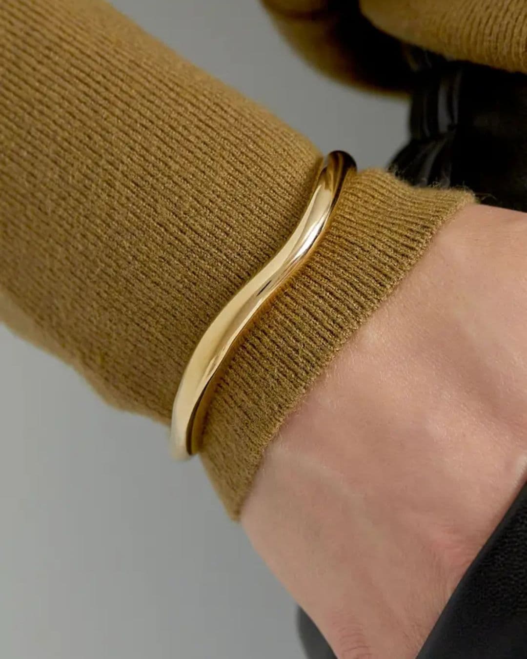 Wave armband Image 2